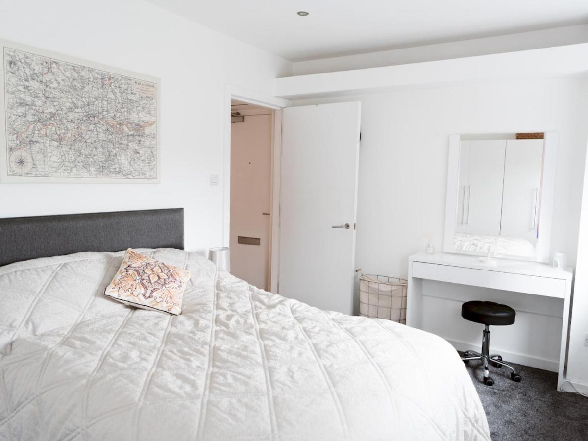 Pass The Keys Stylish 2Bed Rental Unit Glasgow Green Exterior photo